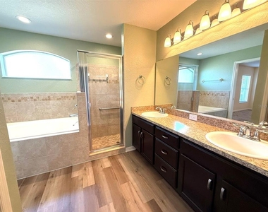 5303 White Egret Lane - Photo Thumbnail 17