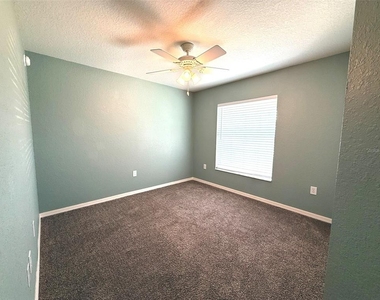 5303 White Egret Lane - Photo Thumbnail 8
