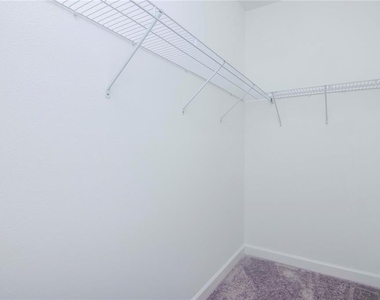 3210 Bryant Park Drive - Photo Thumbnail 16