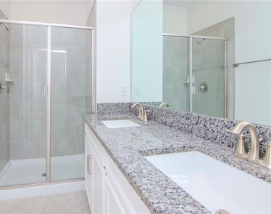 3210 Bryant Park Drive - Photo Thumbnail 17
