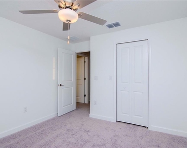 3210 Bryant Park Drive - Photo Thumbnail 24