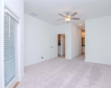 3210 Bryant Park Drive - Photo Thumbnail 15
