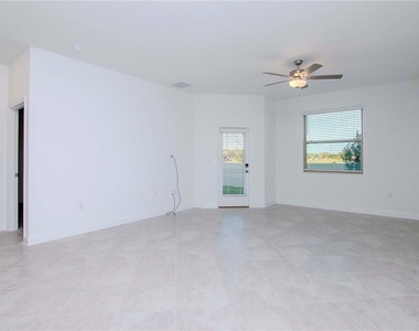 3210 Bryant Park Drive - Photo Thumbnail 9