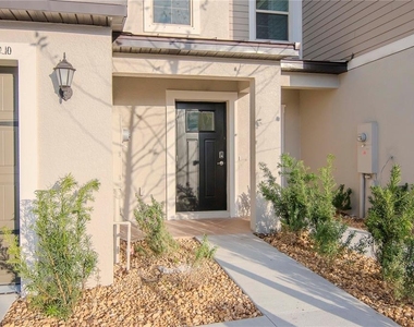 3210 Bryant Park Drive - Photo Thumbnail 3