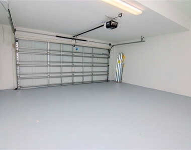 3210 Bryant Park Drive - Photo Thumbnail 37