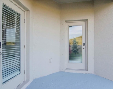 3210 Bryant Park Drive - Photo Thumbnail 39