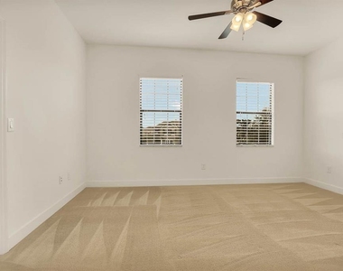 5808 Circa Fishhawk Boulevard - Photo Thumbnail 3