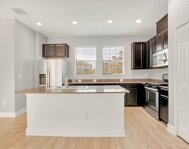5808 Circa Fishhawk Boulevard - Photo Thumbnail 5