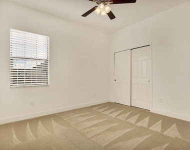 5808 Circa Fishhawk Boulevard - Photo Thumbnail 13