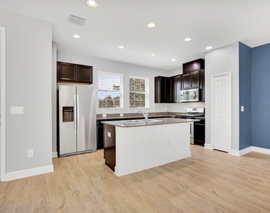 5808 Circa Fishhawk Boulevard - Photo Thumbnail 1