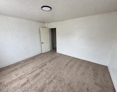 438 14th Avenue - Photo Thumbnail 11