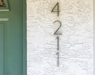 4211 W Bay View Avenue - Photo Thumbnail 1