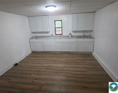 96 W Miner Street - Photo Thumbnail 9