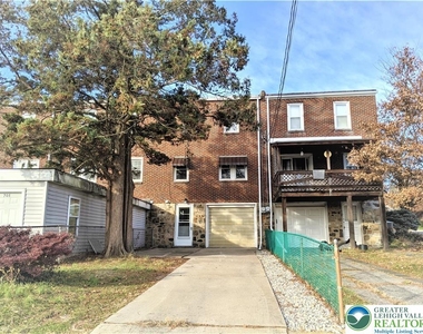 703 Spring Street - Photo Thumbnail 1