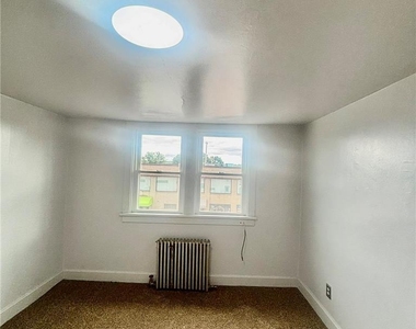 4630 Lehigh Drive - Photo Thumbnail 8