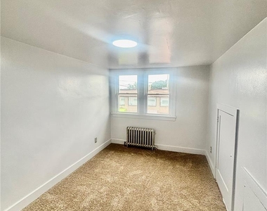 4630 Lehigh Drive - Photo Thumbnail 7