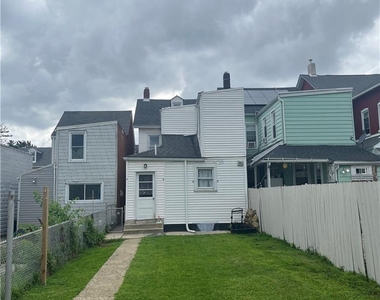 528 Centre Street - Photo Thumbnail 2