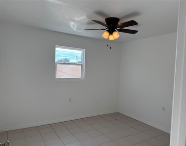 6340 Providence Circle - Photo Thumbnail 7
