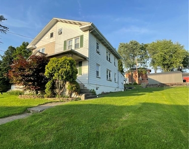 1906 3rd Street - Photo Thumbnail 6
