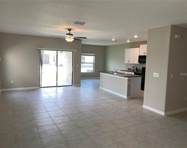 7038 Samuel Ivy Dr Drive - Photo Thumbnail 5