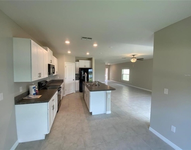 7038 Samuel Ivy Dr Drive - Photo Thumbnail 3