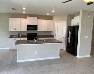 7038 Samuel Ivy Dr Drive - Photo Thumbnail 2