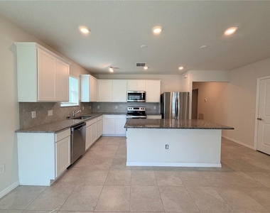 9643 Summers Cay Circle - Photo Thumbnail 4