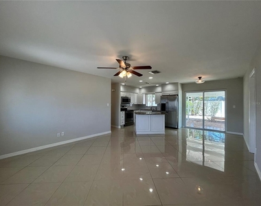 295 59th Avenue Ne - Photo Thumbnail 3
