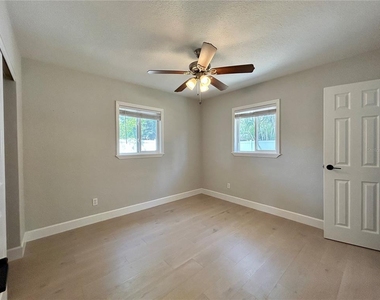 295 59th Avenue Ne - Photo Thumbnail 13