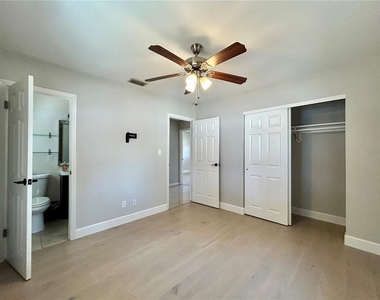 295 59th Avenue Ne - Photo Thumbnail 14