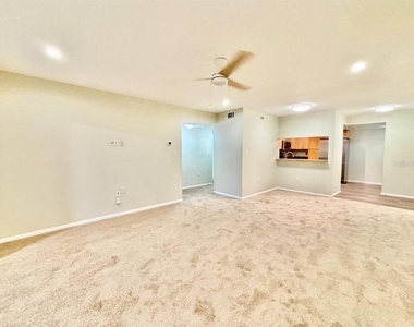2661 Sabal Springs Circle - Photo Thumbnail 13