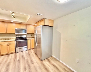 2661 Sabal Springs Circle - Photo Thumbnail 5