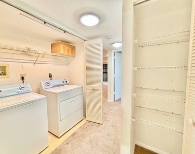 2661 Sabal Springs Circle - Photo Thumbnail 28