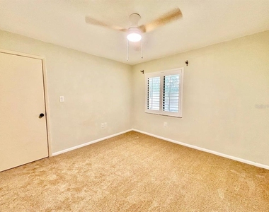 2661 Sabal Springs Circle - Photo Thumbnail 34