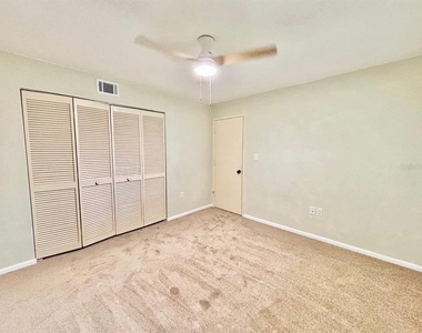 2661 Sabal Springs Circle - Photo Thumbnail 33