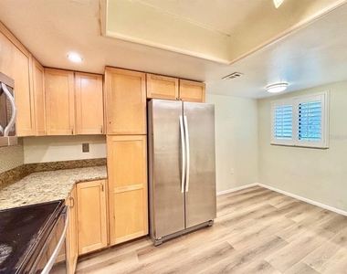2661 Sabal Springs Circle - Photo Thumbnail 6