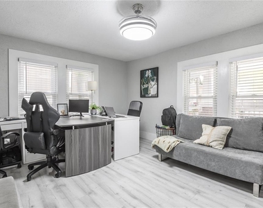 806 E Hamilton Avenue - Photo Thumbnail 19
