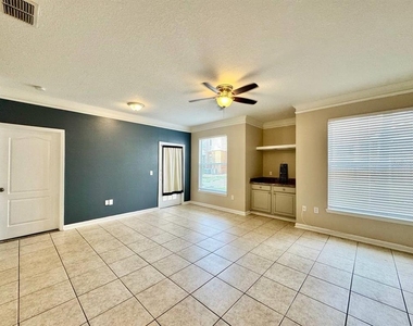 17942 Villa Creek Drive - Photo Thumbnail 2