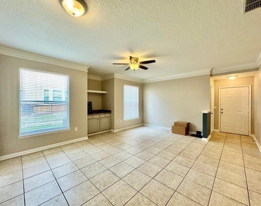 17942 Villa Creek Drive - Photo Thumbnail 3