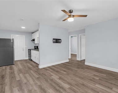 1701 E Nome Street - Photo Thumbnail 4