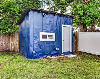 14352 Lawrence Street - Photo Thumbnail 12
