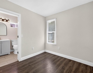 14352 Lawrence Street - Photo Thumbnail 6