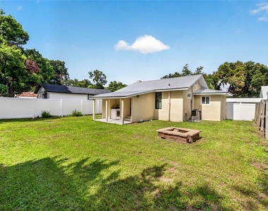 14352 Lawrence Street - Photo Thumbnail 11