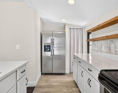 14352 Lawrence Street - Photo Thumbnail 5