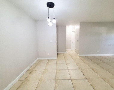 209 Red Cedar Place - Photo Thumbnail 6