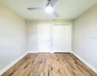 209 Red Cedar Place - Photo Thumbnail 14