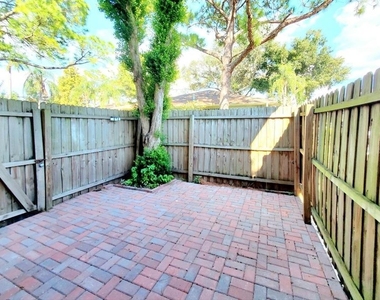 209 Red Cedar Place - Photo Thumbnail 21