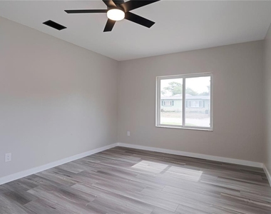 3730 75th Street N - Photo Thumbnail 20