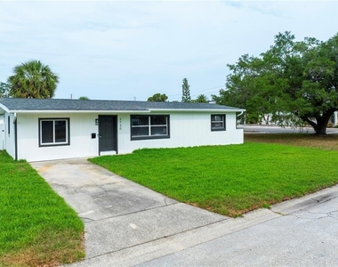 3730 75th Street N - Photo Thumbnail 2
