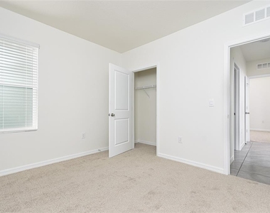 33692 Jasper Stone Drive - Photo Thumbnail 16